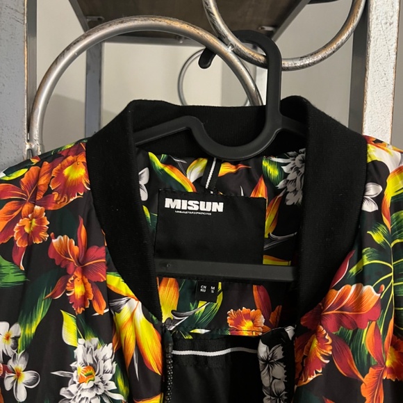 Baggy Puff Jacket - Picture 2 of 5